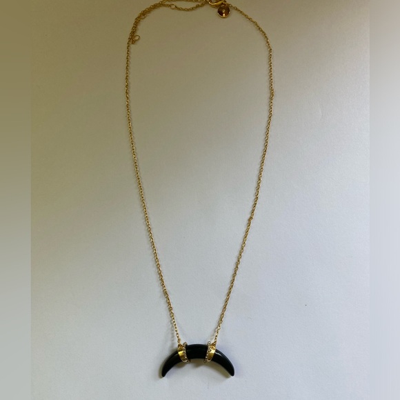 Stella & Dot Arc Pendent Necklace - Picture 2 of 2